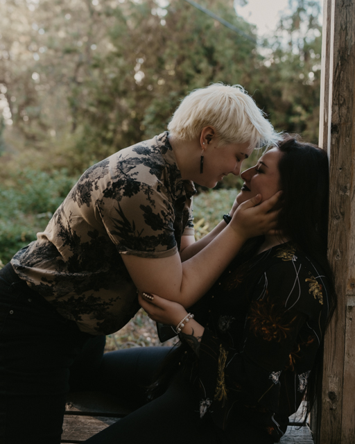 couple embracing each other during their Manito Park engagement session.