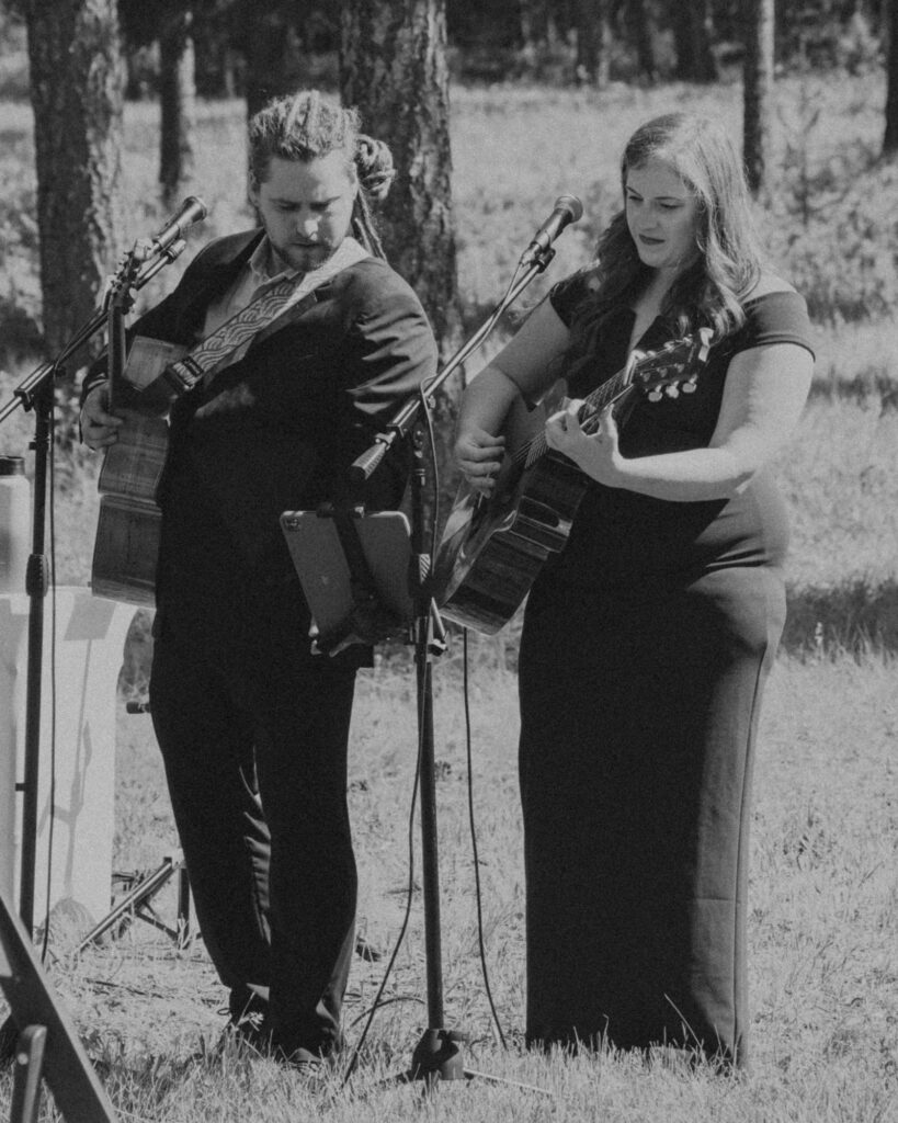 live musicians playing a song at the ceremony
